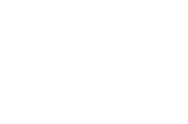 　さてロマン派時代からもう一つ，登場人物が国や地域を象徴するという面白い手法を挙げておきます。それはJ.シュトラウスⅡ世のオペレッタ《こうもり》でのこと。これは誰でも文句なく笑い楽しめる，一見，たわいない喜劇に思われますが，裏の意味を知ると，その楽しみ方も一段と深まります。 オペレッタの内容はアイゼンシュタイン男爵に恥をかかせられた，その悪友のファルケ伯爵が舞踏会で平和的に復讐するというものですが，要するにこのオペレッタの主要な登場人物が，当時の各国を象徴しているのです。まずアイゼンシュタインは新興国プロイセンを。…“Eisenstein／アイゼンシュタイン”とは「鉄石」の意味で，この名から当時の人々は直ちに，プロイセンの鉄血宰相（てっけつさいしょう）といわれたビスマルクを連想しました。ファルケについては，“Falke／ファルケ”が「鷹」の意味で，これが同じ猛禽（もうきん）類の鷲を連想させ，ハプスブルク家の紋章が双頭の鷲なので，この伯爵はオーストリアを象徴しています（＊８）。