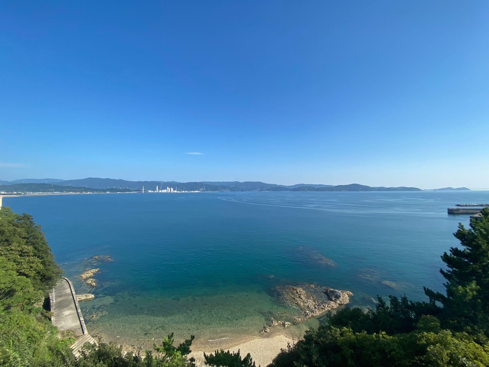 和歌の浦を望む
