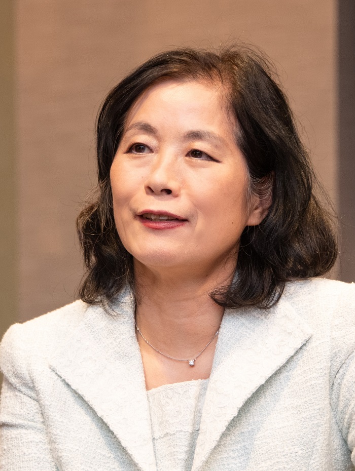 小谷 元子 先生の写真