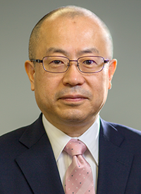 林 泰成